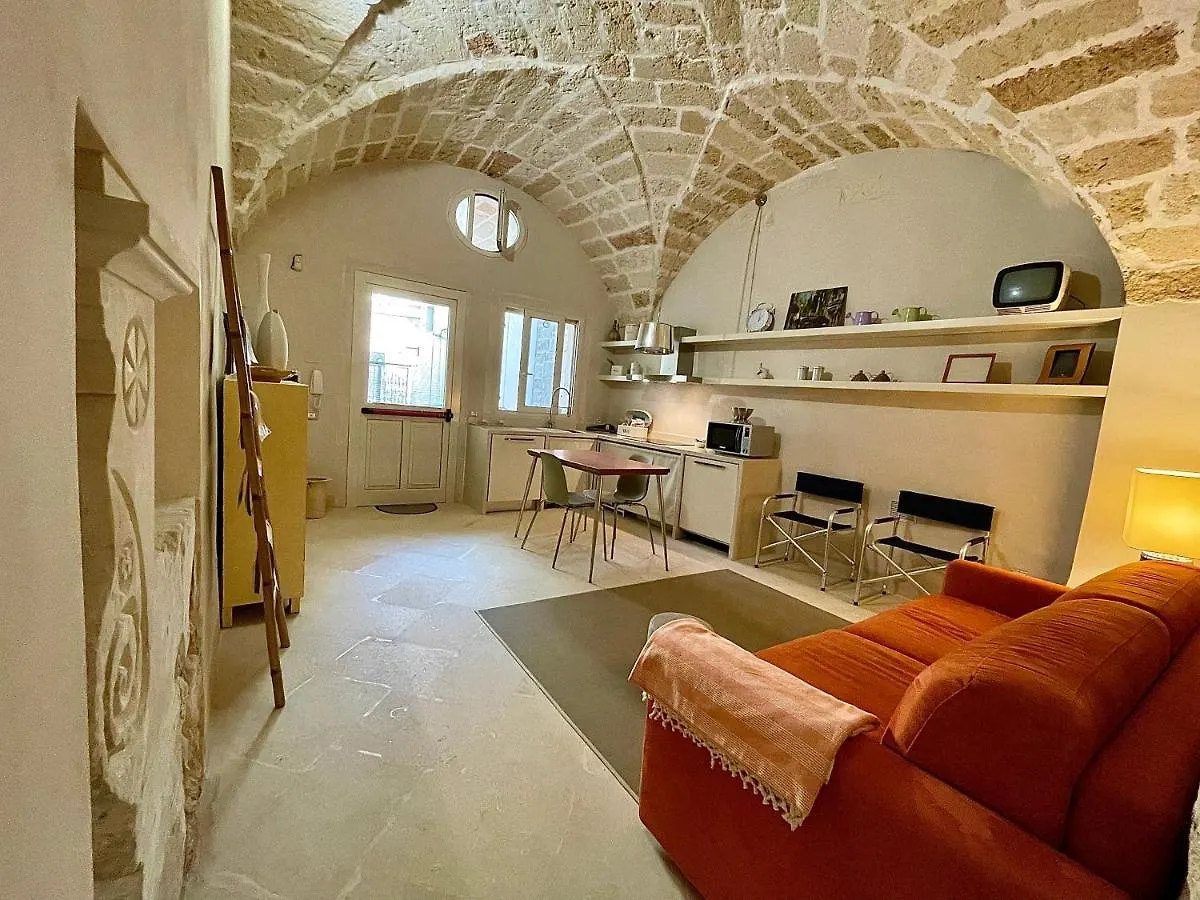 Bed and Breakfast Palazzo de Carlo e il parco dei 7 pozzi Lecce Bed & Breakfast