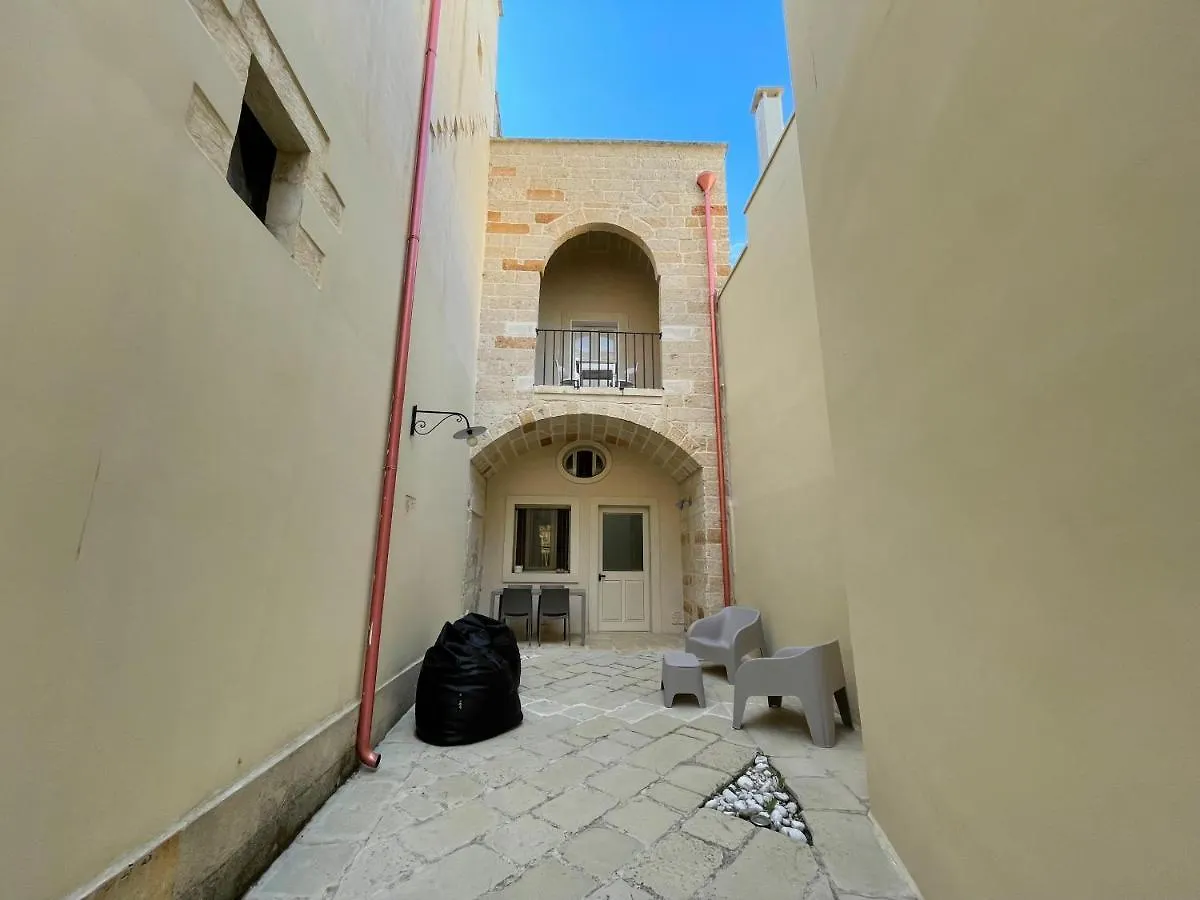 Bed and Breakfast Palazzo de Carlo e il parco dei 7 pozzi Lecce