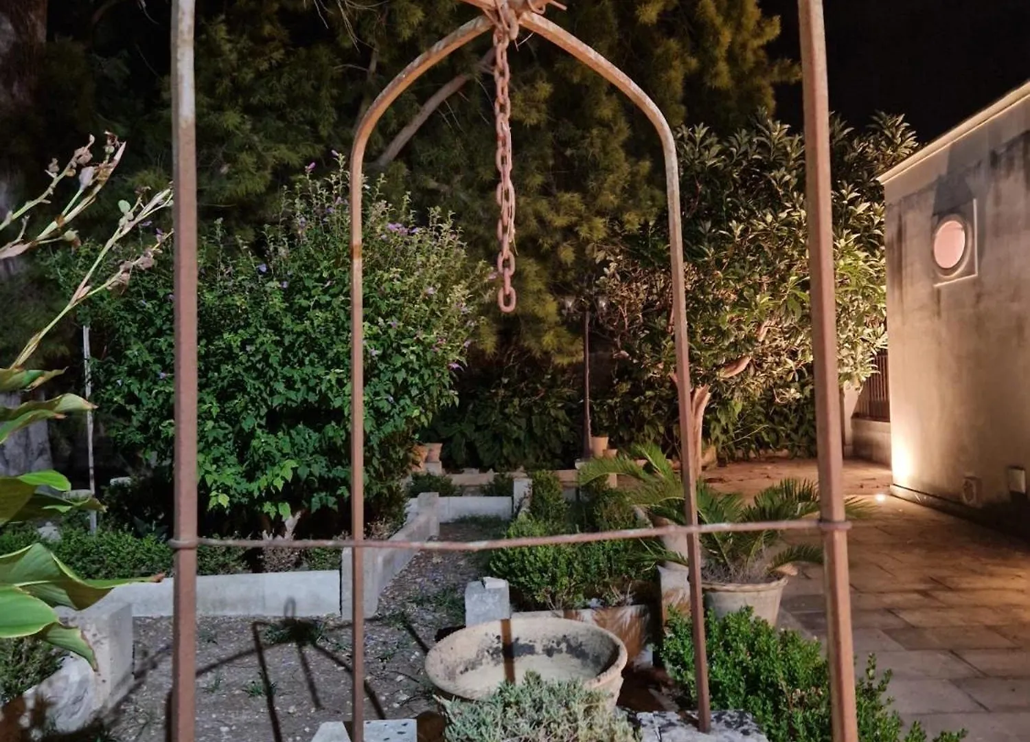 Bed and Breakfast Palazzo de Carlo e il parco dei 7 pozzi Lecce Bed & Breakfast