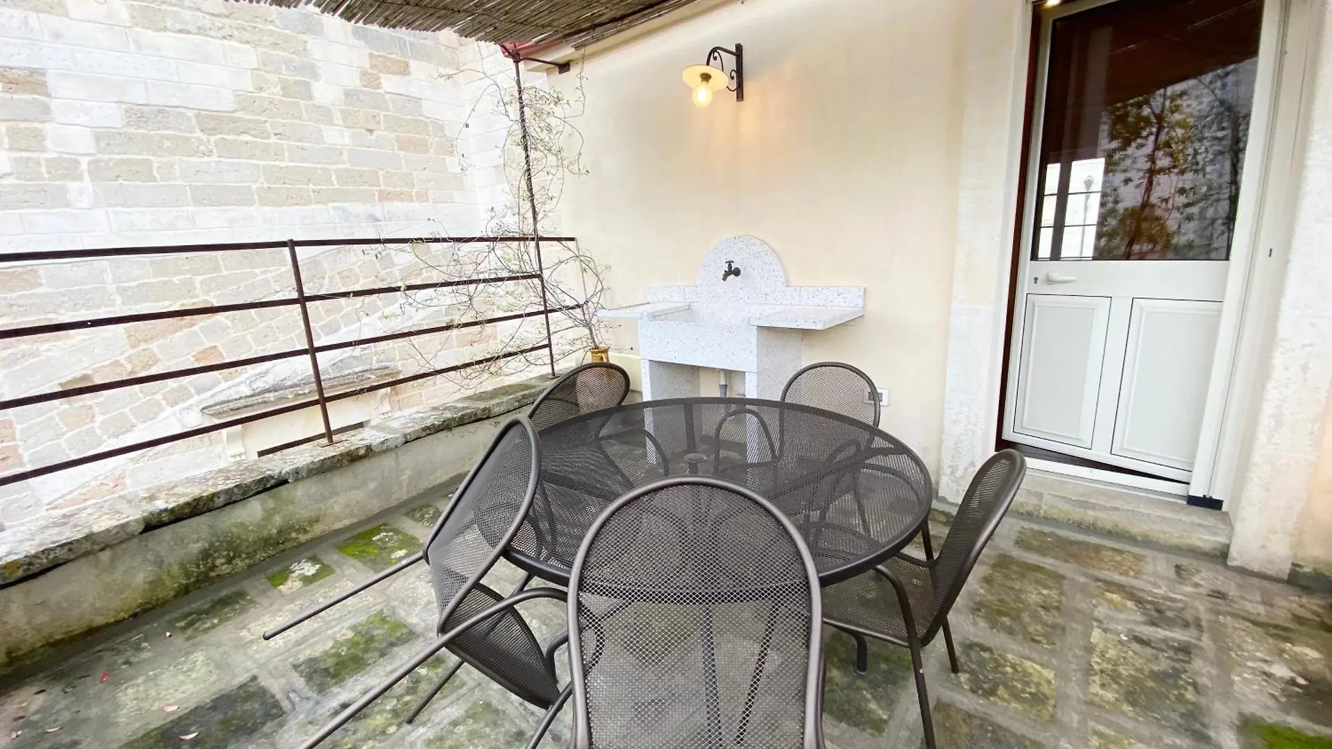 Bed & Breakfast Bed and Breakfast Palazzo de Carlo e il parco dei 7 pozzi Lecce Italia